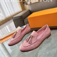 Louis Vuitton Low Shoes